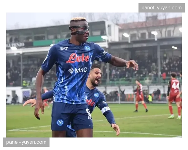 罗马诺:那不勒斯前锋奥斯梅恩已与巴黎圣日耳曼达成夏季转会原则协议 罗马诺:那不勒斯前锋奥斯梅恩已与巴黎圣日耳曼达成夏季转会原则协议